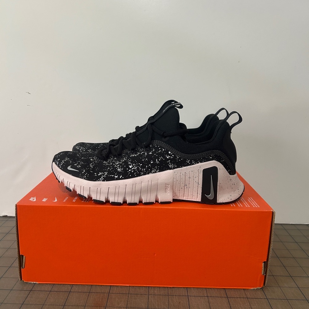 Nike Free Metcon 6 SE ‘Black Metallic Silver’ Womens